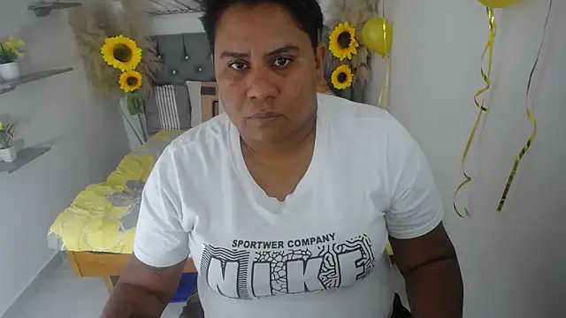 hotlesby valery online show from 09/24/25, 06:55