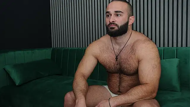 Snapshot of tony_storm chatting on 11/12/25, 01:44 tony storm online show from 11/12/25, 01:44