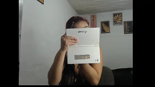 Emily babybo online show from 10/27/25, 09:30
