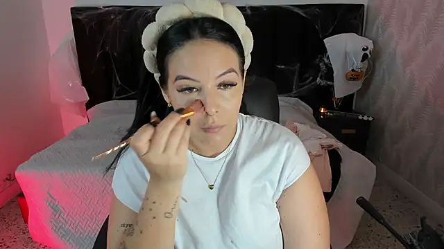 Snapshot of camiladuke7 chatting on 10/29/25, 07:37 camiladuke7 online show from 10/29/25, 07:37