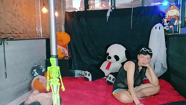 Snapshot of Twindesires chatting on 10/30/25, 02:18 Twindesires online show from 10/30/25, 02:18