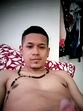 Snapshot of Mohamedxxx13 chatting on 10/05/25, 03:10 Mohamedxxx13 online show from 10/05/25, 03:10