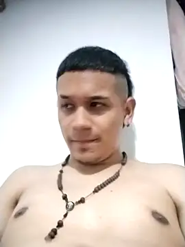 Snapshot of Mohamedxxx13 chatting on 10/10/25, 12:09 Mohamedxxx13 online show from 10/10/25, 12:09