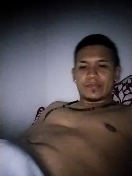 Snapshot of Mohamedxxx13 chatting on 10/16/25, 06:36 Mohamedxxx13 online show from 10/16/25, 06:36