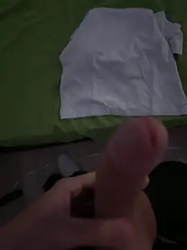 Snapshot of ynskingsex chatting on 09/19/25, 11:27 ynskingsex online show from 09/19/25, 11:27