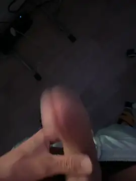 Snapshot of ynskingsex chatting on 09/26/25, 03:21 ynskingsex online show from 09/26/25, 03:21