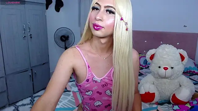 Snapshot of Victoria_Hot_xxx chatting on 10/09/25, 10:19 Victoria Hot xxx online show from 10/09/25, 10:19