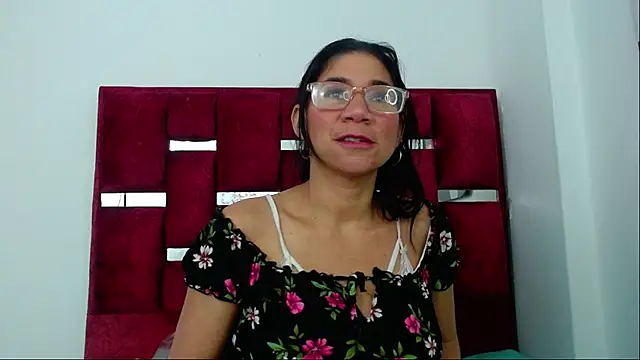 Snapshot of PamelaCruzThxl chatting on 10/02/25, 12:23 PamelaCruzThxl online show from 10/02/25, 12:23