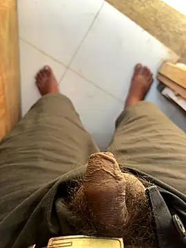 Snapshot of Gihan_sil1088 chatting on 10/07/25, 03:58 Gihan sil1088 online show from 10/07/25, 03:58