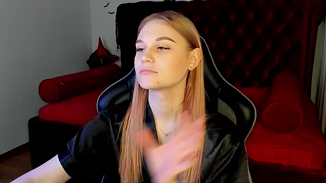 AriaWell online show from 11/10/25, 05:23