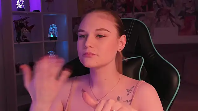 AriaWell online show from 11/21/25, 05:17