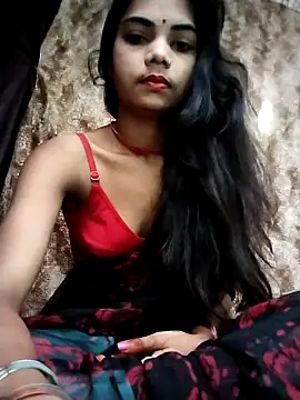 Snapshot of PRACHI-743 chatting on 10/21/25, 01:06 PRACHI-743 online show from 10/21/25, 01:06