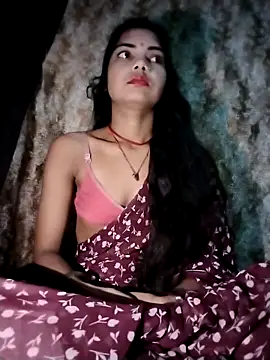 Snapshot of PRACHI-743 chatting on 10/28/25, 01:20 PRACHI-743 online show from 10/28/25, 01:20