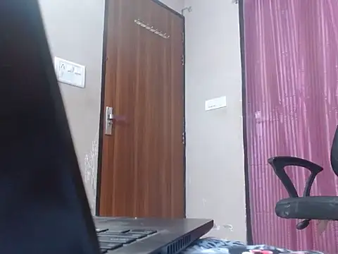 muskaan8400 online show from 11/15/25, 09:06