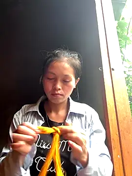 Snapshot of Halyy_xx chatting on 09/26/25, 01:20 Halyy xx online show from 09/26/25, 01:20