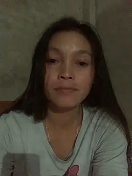 Snapshot of Halyy_xx chatting on 10/01/25, 02:45 Halyy xx online show from 10/01/25, 02:45