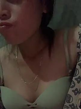 Snapshot of Halyy_xx chatting on 10/19/25, 11:55 Halyy xx online show from 10/19/25, 11:55