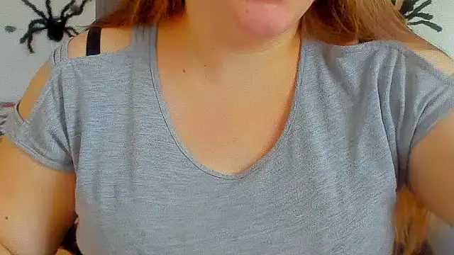 Snapshot of Liza-Mendez chatting on 10/14/25, 05:41 Liza-Mendez online show from 10/14/25, 05:41