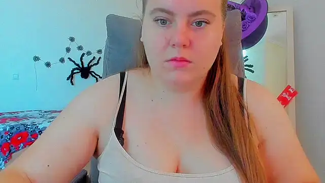 Snapshot of Liza-Mendez chatting on 10/30/25, 06:15 Liza-Mendez online show from 10/30/25, 06:15