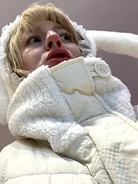 RonnieKiss online show from 09/29/25, 04:17