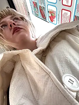 RonnieKiss online show from 10/11/25, 04:22