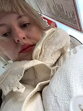 RonnieKiss online show from 10/12/25, 04:55