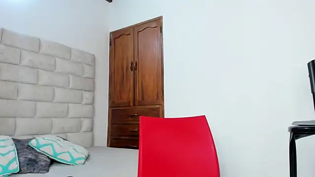 Snapshot of BennBrown chatting on 11/07/25, 07:58 BennBrown online show from 11/07/25, 07:58