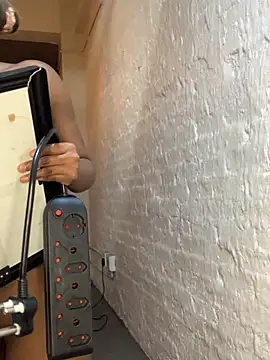 21shazzy online show from 10/27/25, 05:39