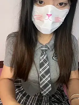 Snapshot of AZ37866 chatting on 10/05/25, 08:45 AZ37866 online show from 10/05/25, 08:45