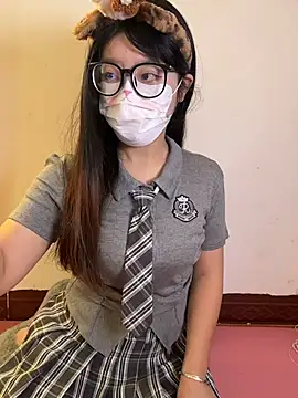 Snapshot of AZ37866 chatting on 10/10/25, 02:54 AZ37866 online show from 10/10/25, 02:54