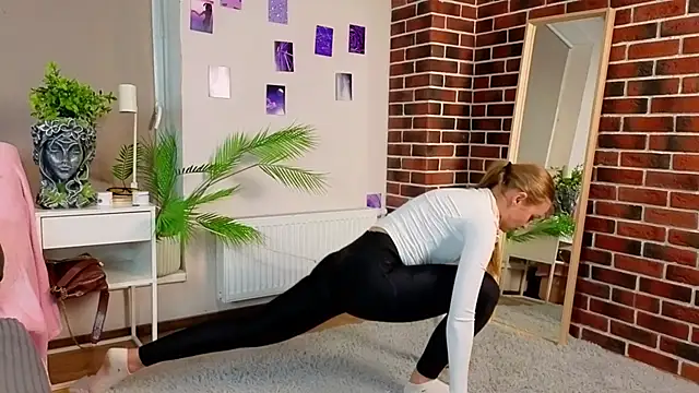 MarryLuz online show from 09/22/25, 07:27