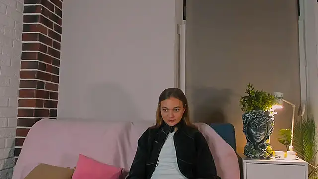 MarryLuz online show from 09/29/25, 06:24