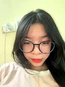 mau15  online show from 10/11/25, 02:11