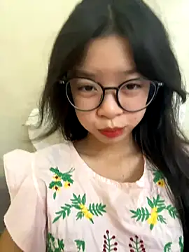 mau15  online show from 10/13/25, 08:47