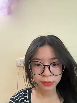 mau15  online show from 10/18/25, 03:31