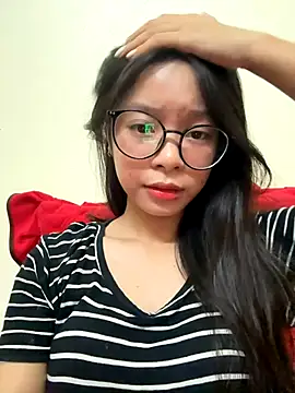 mau15  online show from 10/25/25, 01:29