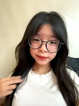 mau15  online show from 11/03/25, 09:21