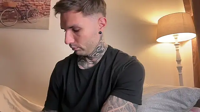 Larsskeet online show from 09/26/25, 01:37