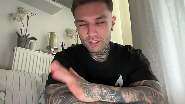 Larsskeet online show from 10/04/25, 12:47