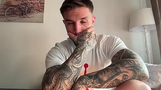 Larsskeet online show from 10/06/25, 01:30