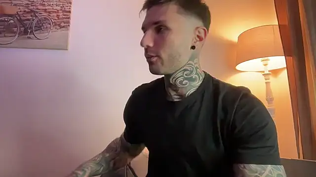 Larsskeet online show from 10/07/25, 01:08