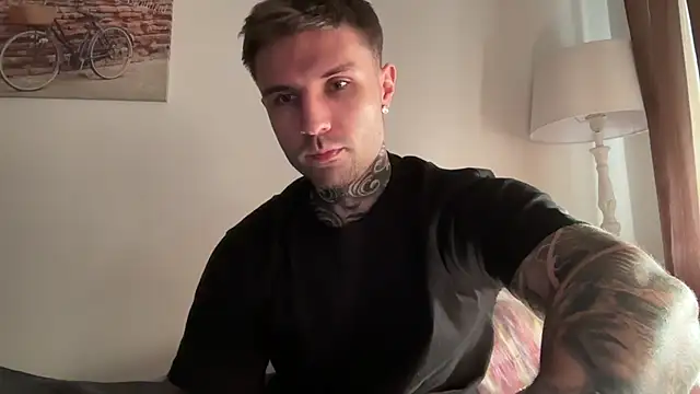 Larsskeet online show from 10/13/25, 02:17