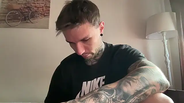 Larsskeet online show from 11/05/25, 01:44