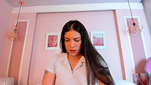 Sarah Reidd online show from 10/01/25, 01:06