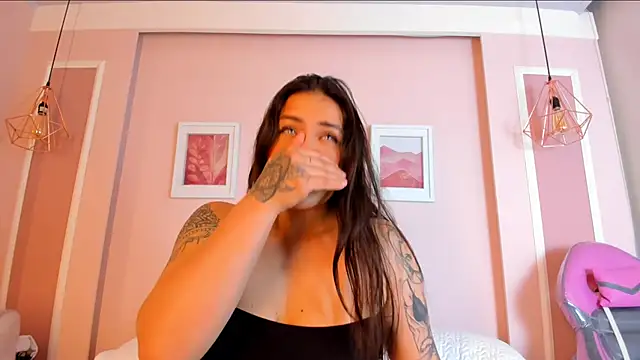 Sarah Reidd online show from 10/11/25, 12:47