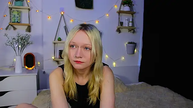 Snapshot of ArcticaRyder chatting on 10/04/25, 07:28 ArcticaRyder online show from 10/04/25, 07:28