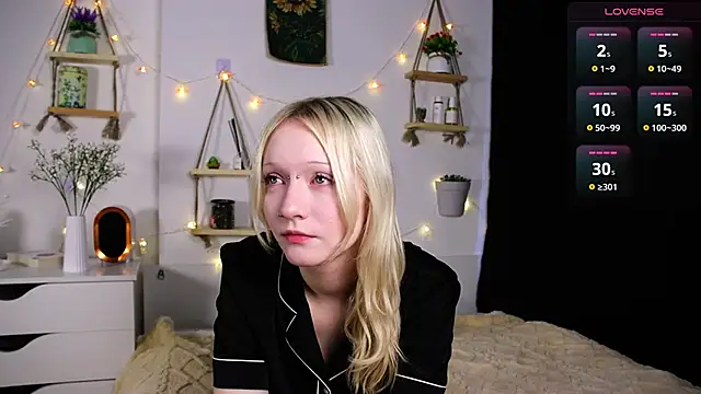 Snapshot of ArcticaRyder chatting on 10/05/25, 07:39 ArcticaRyder online show from 10/05/25, 07:39