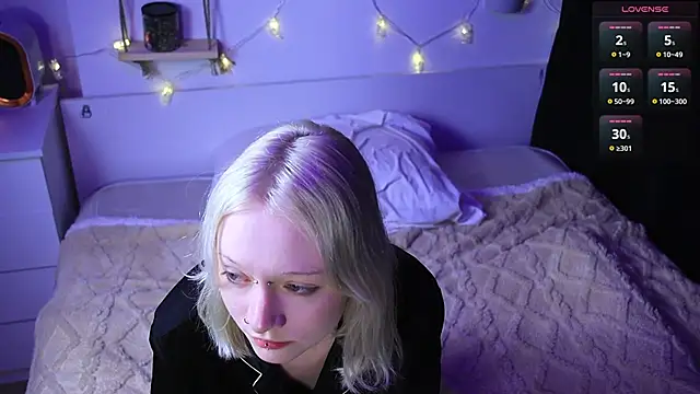 Snapshot of ArcticaRyder chatting on 10/15/25, 11:21 ArcticaRyder online show from 10/15/25, 11:21