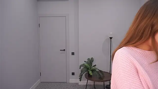 AdrianaCoenen online show from 09/28/25, 06:13