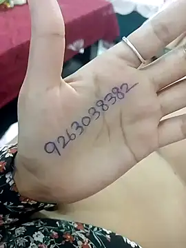 Snapshot of JassiKumari02 chatting on 10/23/25, 06:13 JassiKumari02 online show from 10/23/25, 06:13